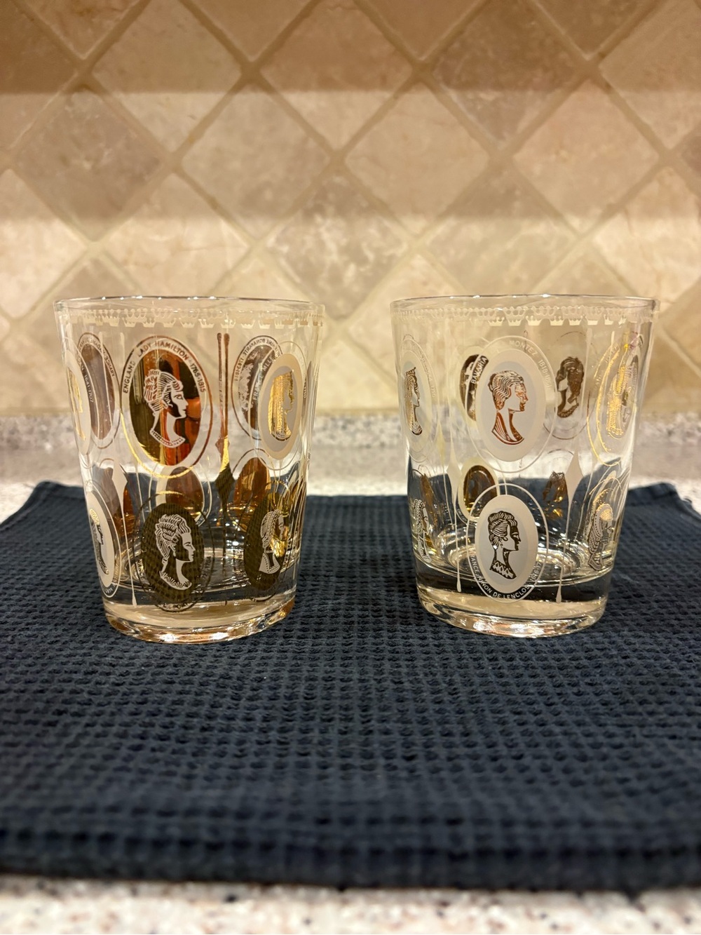 2 Vintage Queens and Courtesans Double Rocks Cocktail Glasses Gold and White